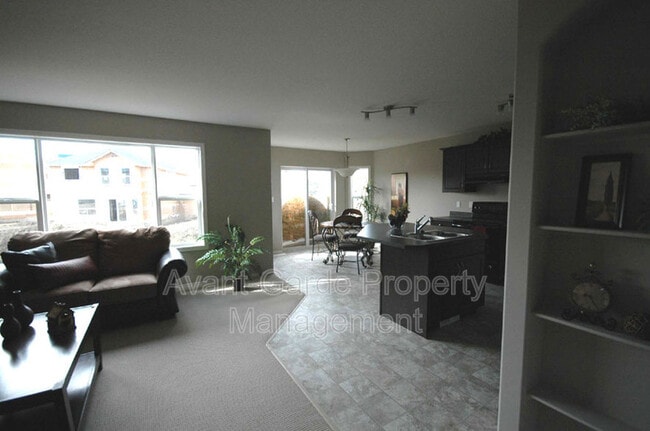 Photo - 367 Ascott Crescent