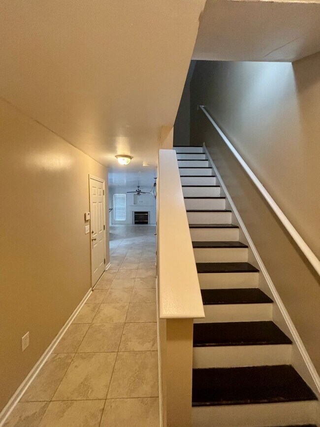 Photo - 141 Chastain Loop