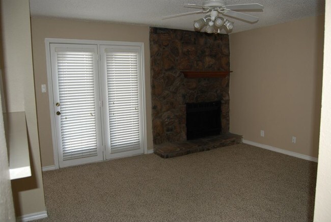 Photo - Southridge Apartments