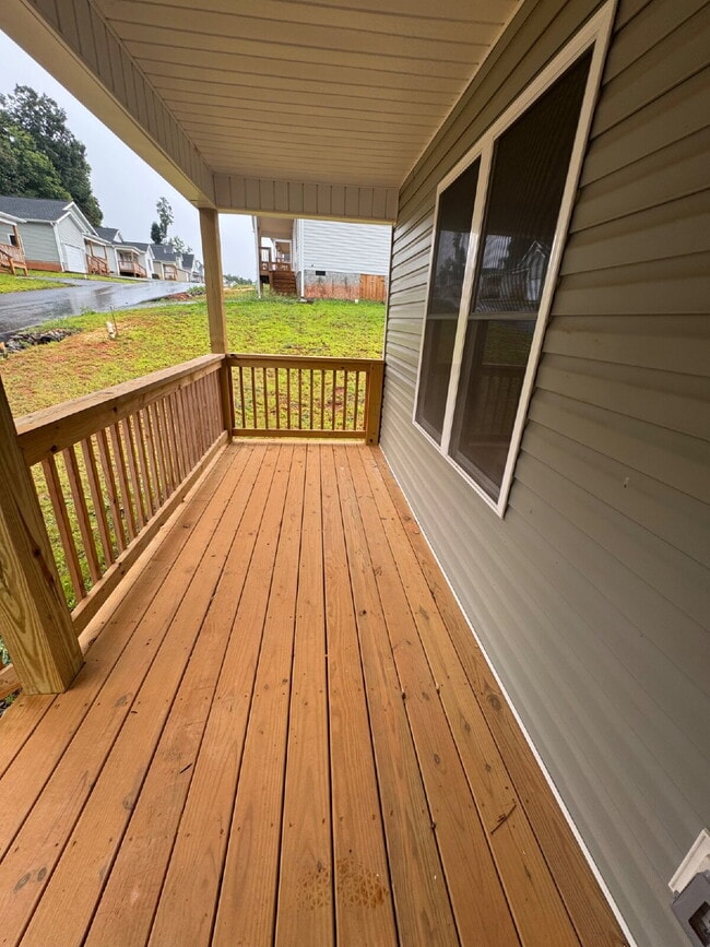 Photo - "Charming 3-Bedroom Retreat with 2 Full Ba...