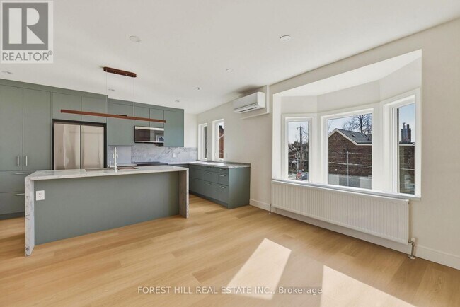 Photo - 250 Hallam St Unité Upper