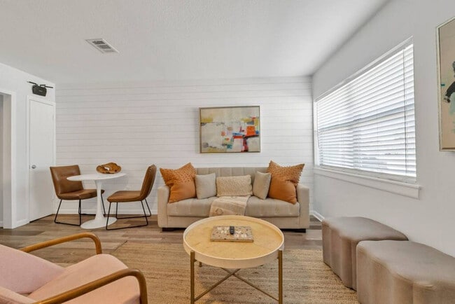 Photo - 302 Santa Rosa Blvd Unidad SI ID1501994P