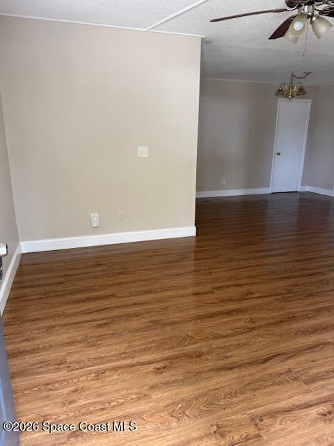 Photo - 230 Robbins Ave N