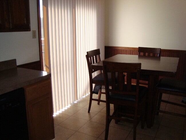 Photo - 562 Canterbury Rd