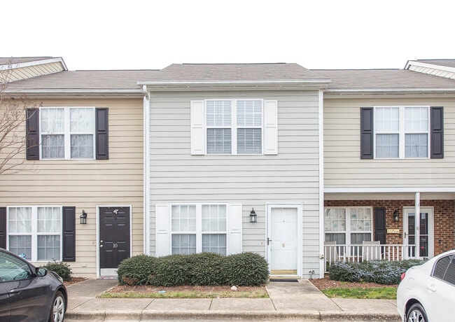 Building Photo - 8 Cheltenham Dr Rental