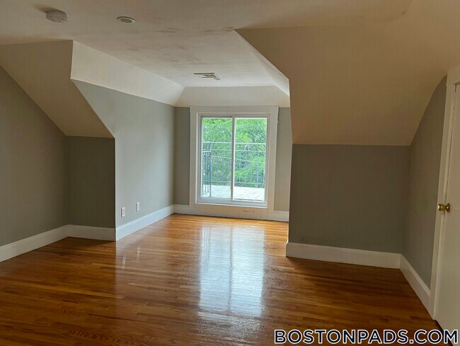 Photo - 152 Winchester St Unidad 2