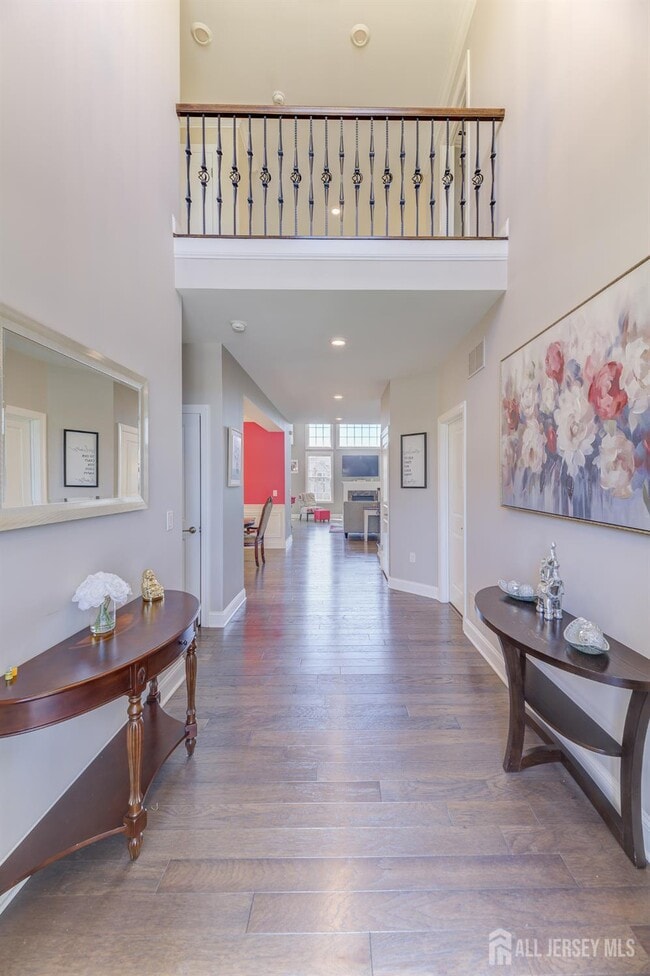 Photo - 6 Michelangelo Dr