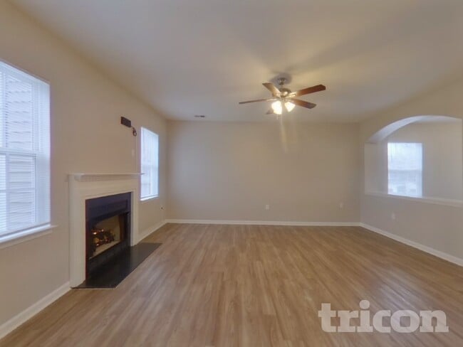 Photo - 1221 Jordans Pond Ln