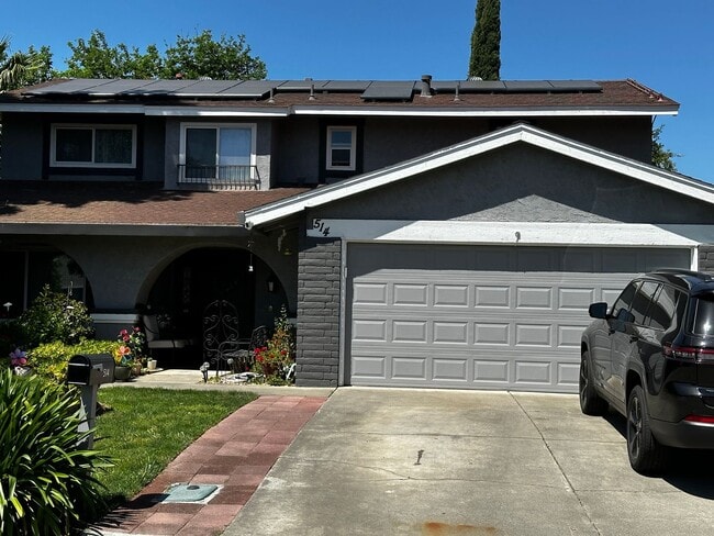 Spacious 4-Bedroom Home with Solar in Prim... - Spacious 4-Bedroom Home with Solar in Prim...