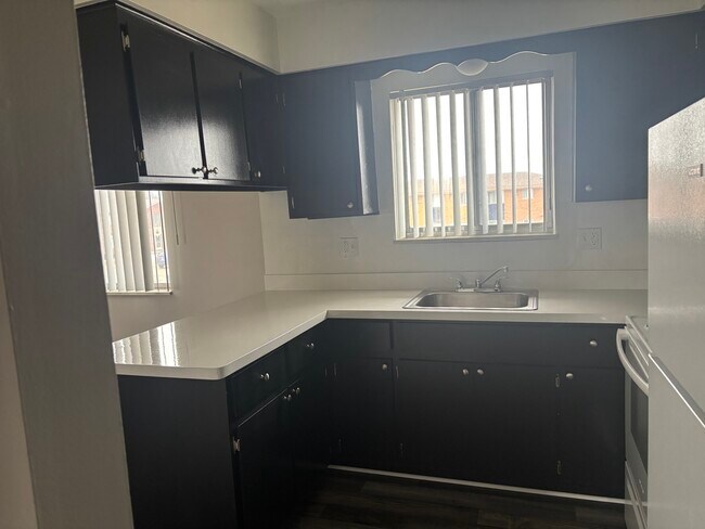 Rivercrest Apartments