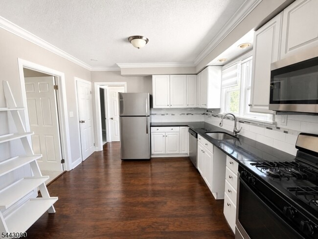 Photo - 28 Mabie St