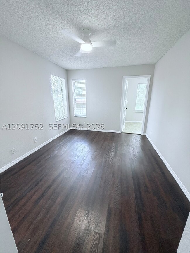 3480 Pinewalk Dr N Unit 136