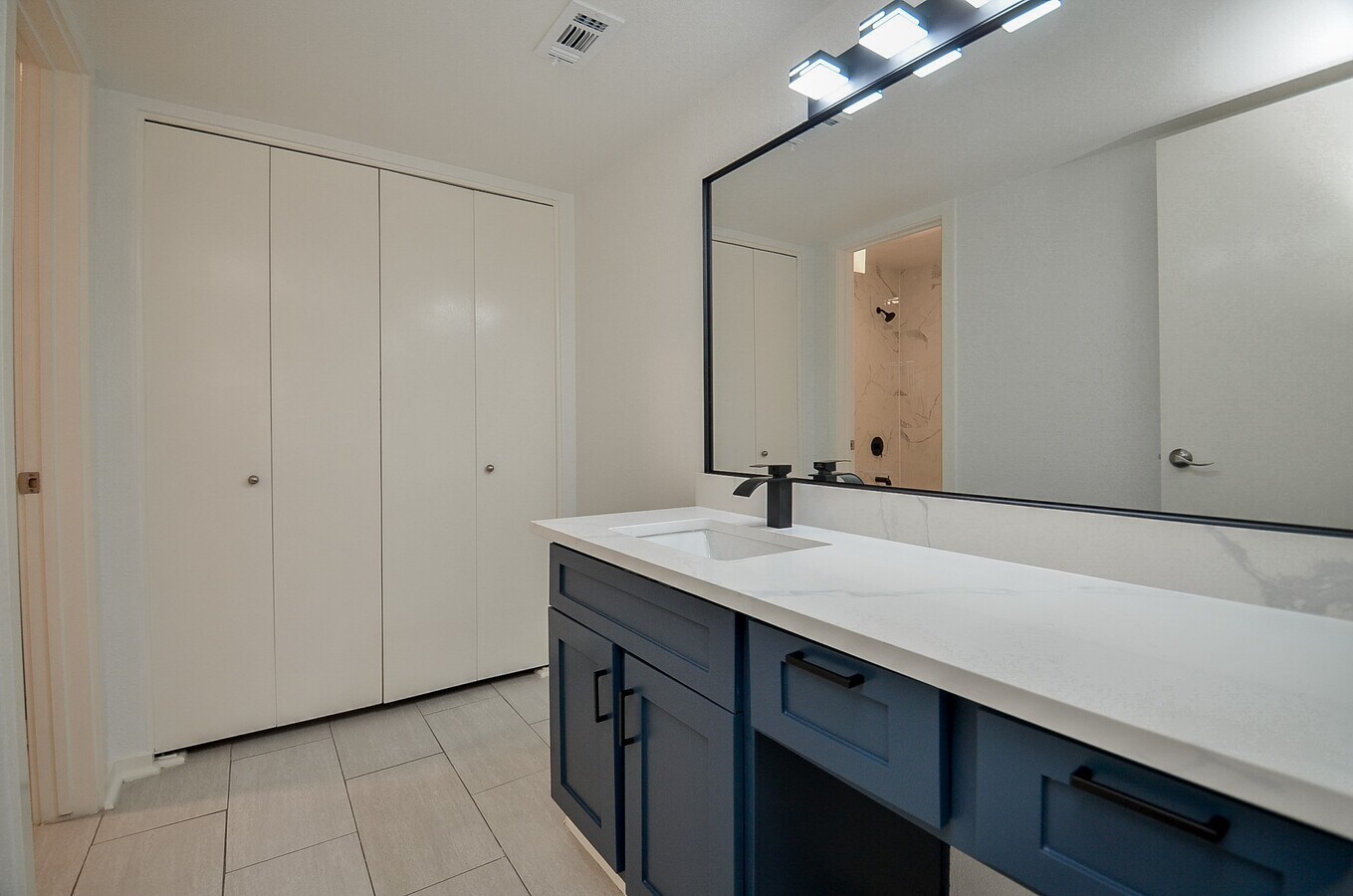 Photo - 2333 Bering Dr Unit 123