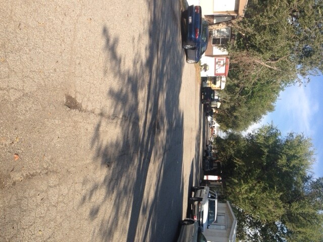 From park area to entrance (west to east) - Trailer Village MHC