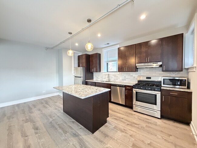 Photo - 1124 Maple Ave Unidad J09W