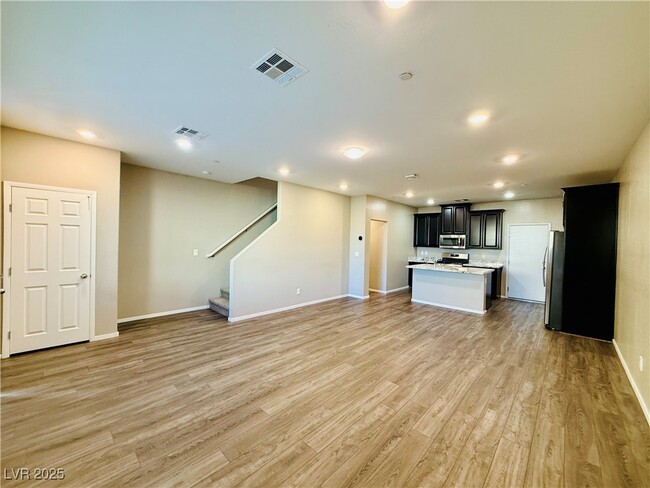 Photo - 8724 Giant Causeway Ave