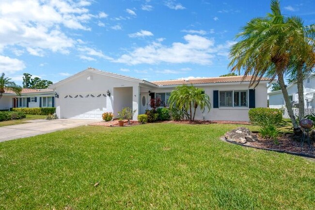 2 BR, 2 BA Home in the Mainlands on the 18... - 2 BR, 2 BA Home in the Mainlands on the 18...