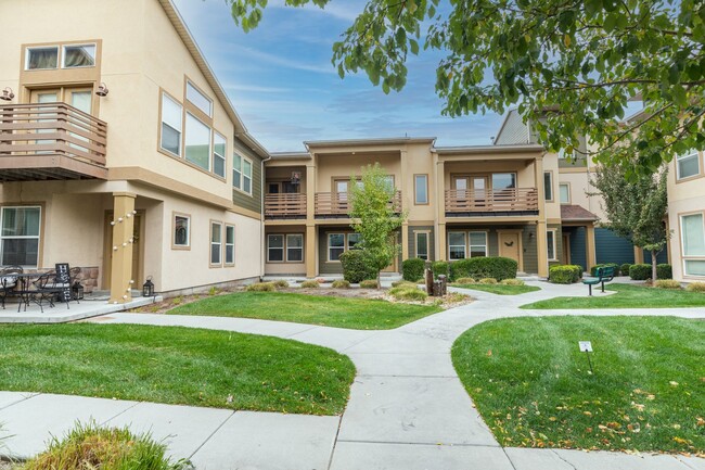 Beautiful 2 Bed 2 Bath South Jordan Townhome - Beautiful 2 Bed 2 Bath South Jordan Townhome