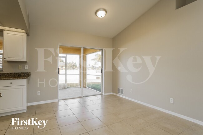 Photo - 1842 NW 5th Pl