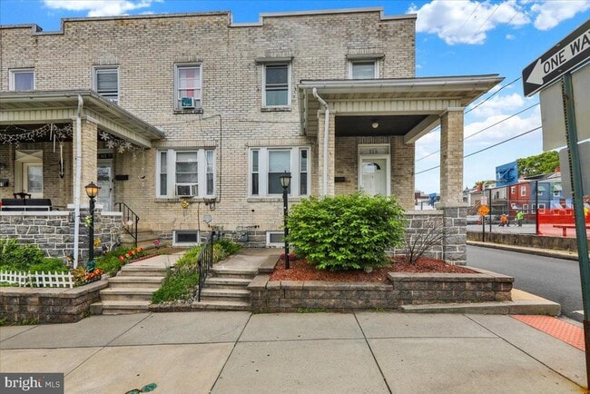 Photo - 115 S 5th Ave Townhome
