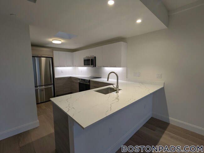 Photo - 1079 Commonwealth Ave Unit 503