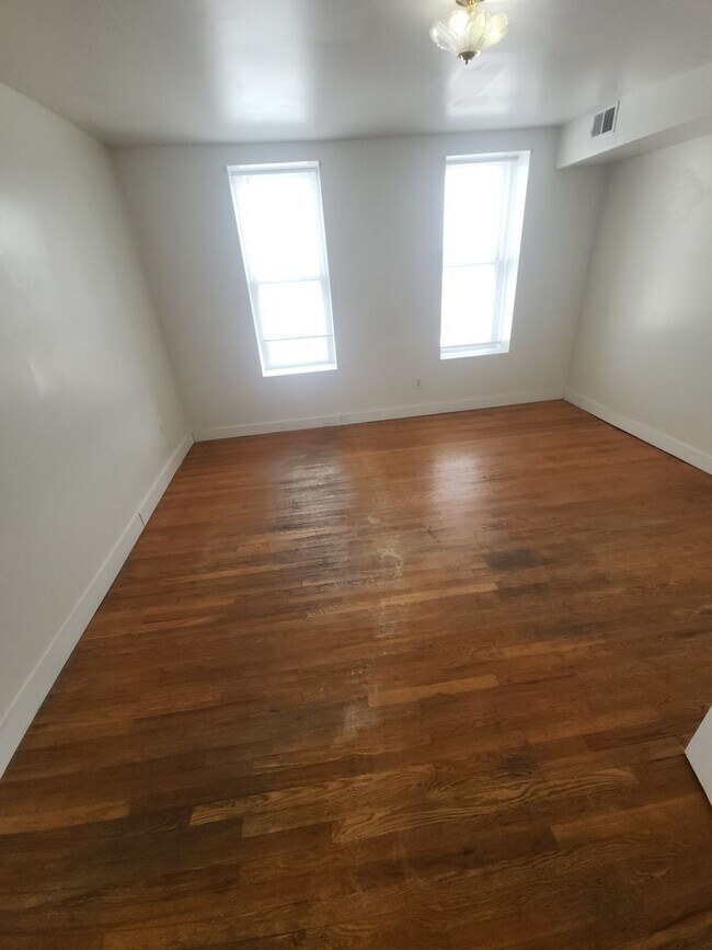 Photo - 111 Upton St Unidad 2F