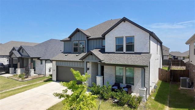 2417 Mankato Dr