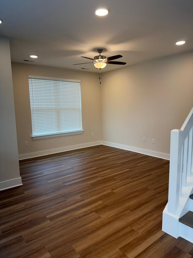 Photo - 836 Pryor St
