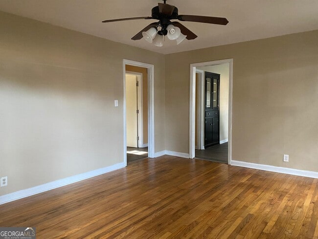 Photo - 202 Academy St