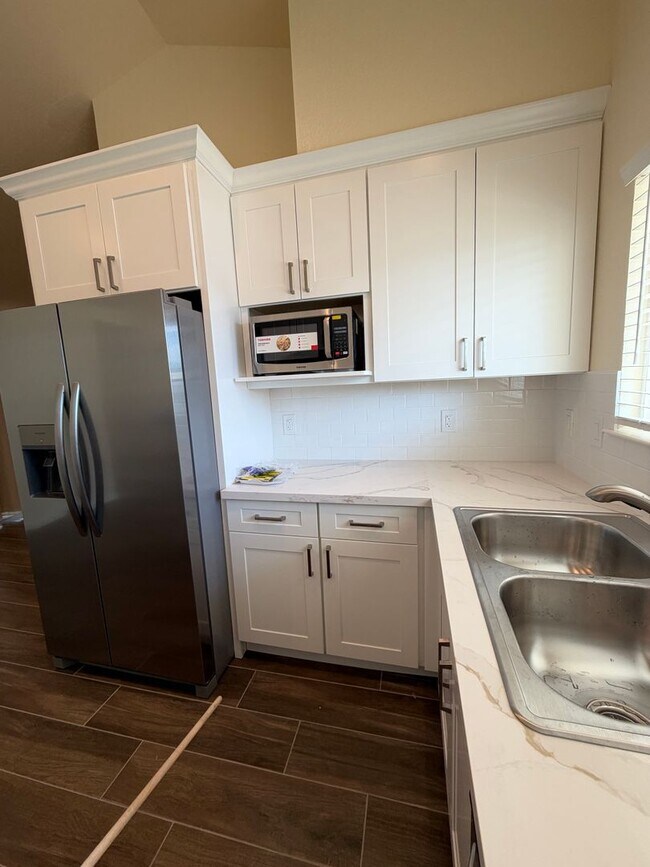 528 Bella Vista Dr