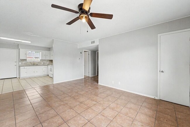 Photo - 514 N 8th St