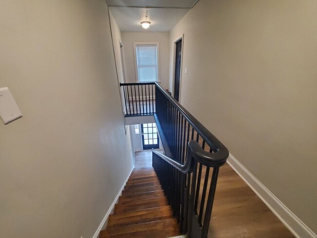 Photo - 214 Woodrow St