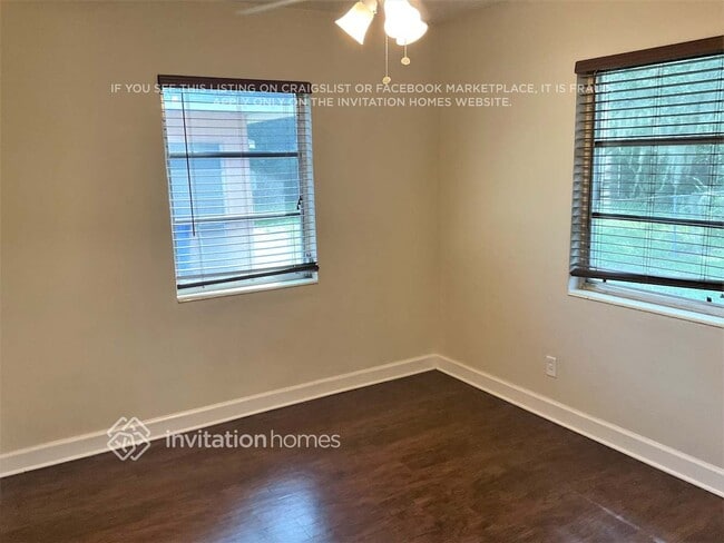 Photo - 1406 30th St W