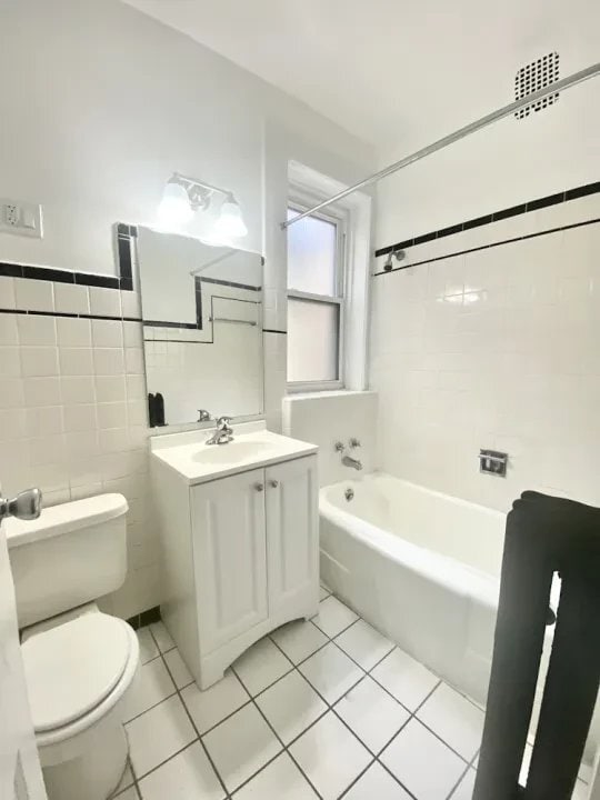 Photo - 1251 W Rosemont Ave Unit 1251 West Rosemont Avenue