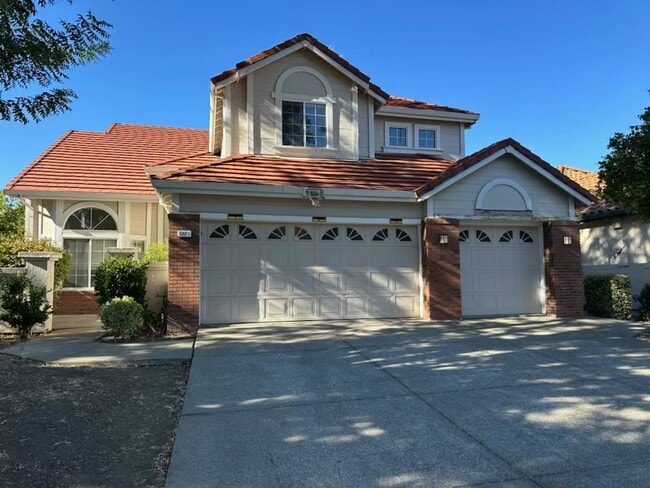 Building Photo - 5021 Chaparral Ct