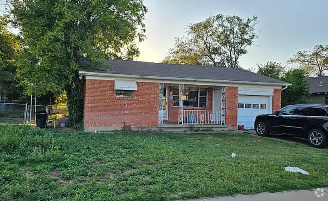 Building Photo - 504 S Fairmont St Rental