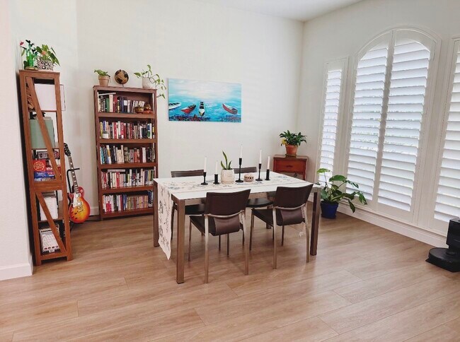 Photo - 1619 Crescent Green Dr