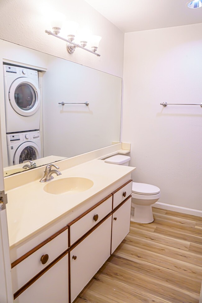 Photo - 95-270-270 Waikalani Dr Unit E201