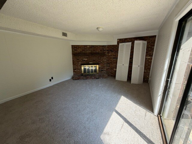 Photo - 2900 Moss Spring Dr