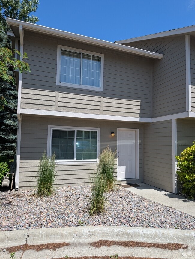 Building Photo - 2805 Lowridge Ct Rental