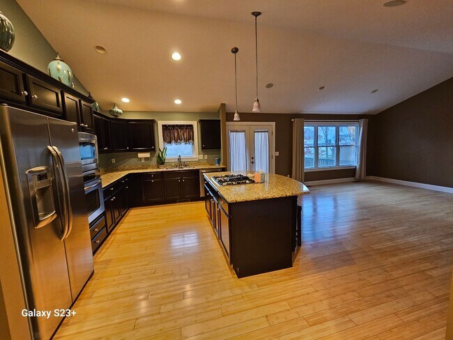 Photo - 6169 Marteney Ave