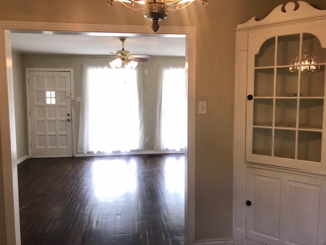 Photo - 2129 W Lotus Ave