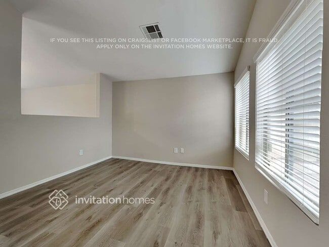 Photo - 1551 E Betsy Ln