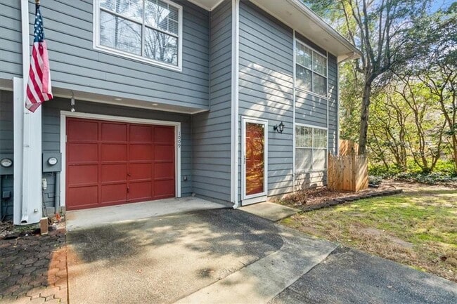 Photo - 1009 Knights Bridge Ct