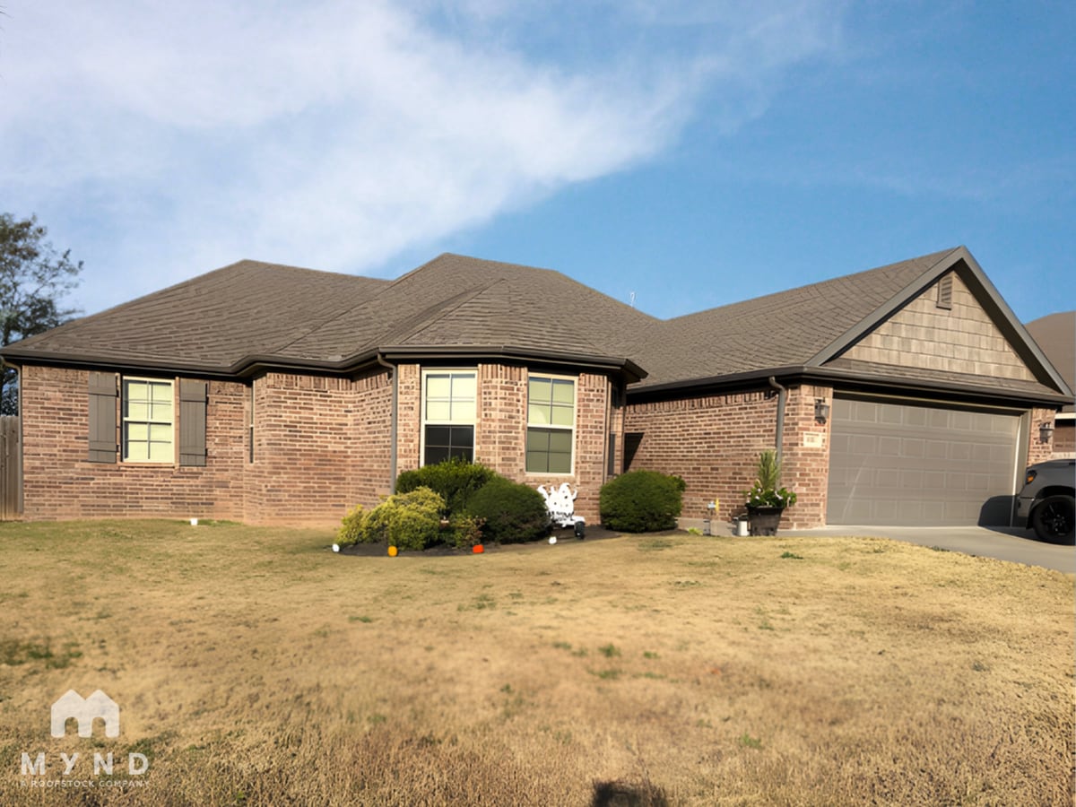 Photo - 431 Carlson St