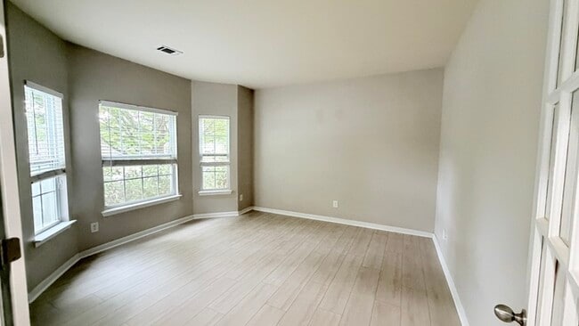 Photo - 765 Rockbass Rd