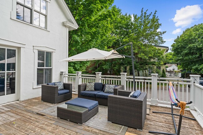 Photo - 135 Stanley Ave