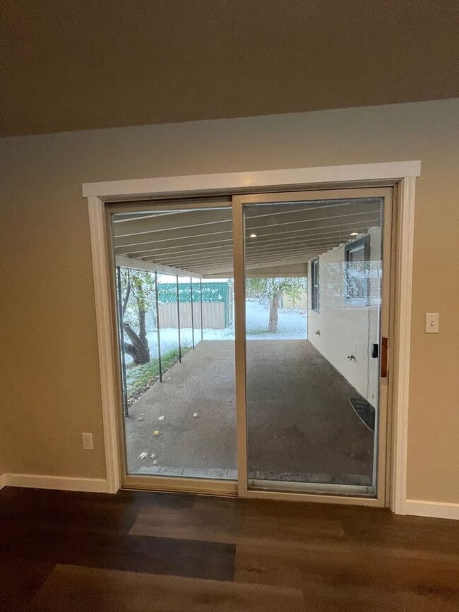 Photo - Charming Newly Remodeled 2 Bed/ 1 Bathroom Home!