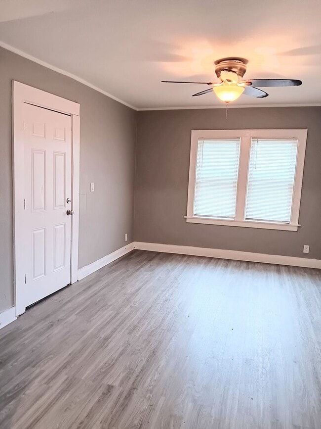 Photo - 3906 Grace St Unit 2F
