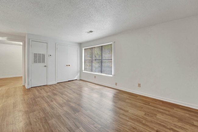 New Horizon - Kingsgate Apartments - Memphis, TN | ForRent.com